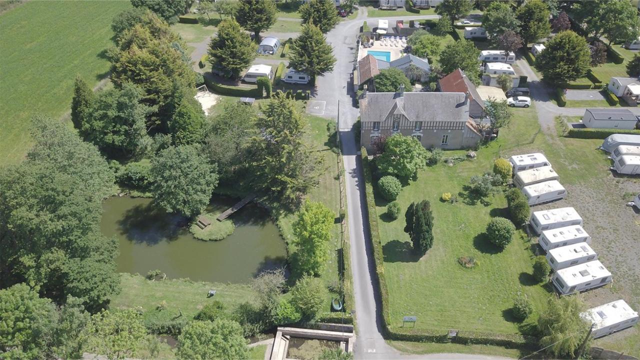 Camping Le Picard Tournieres Exterior foto