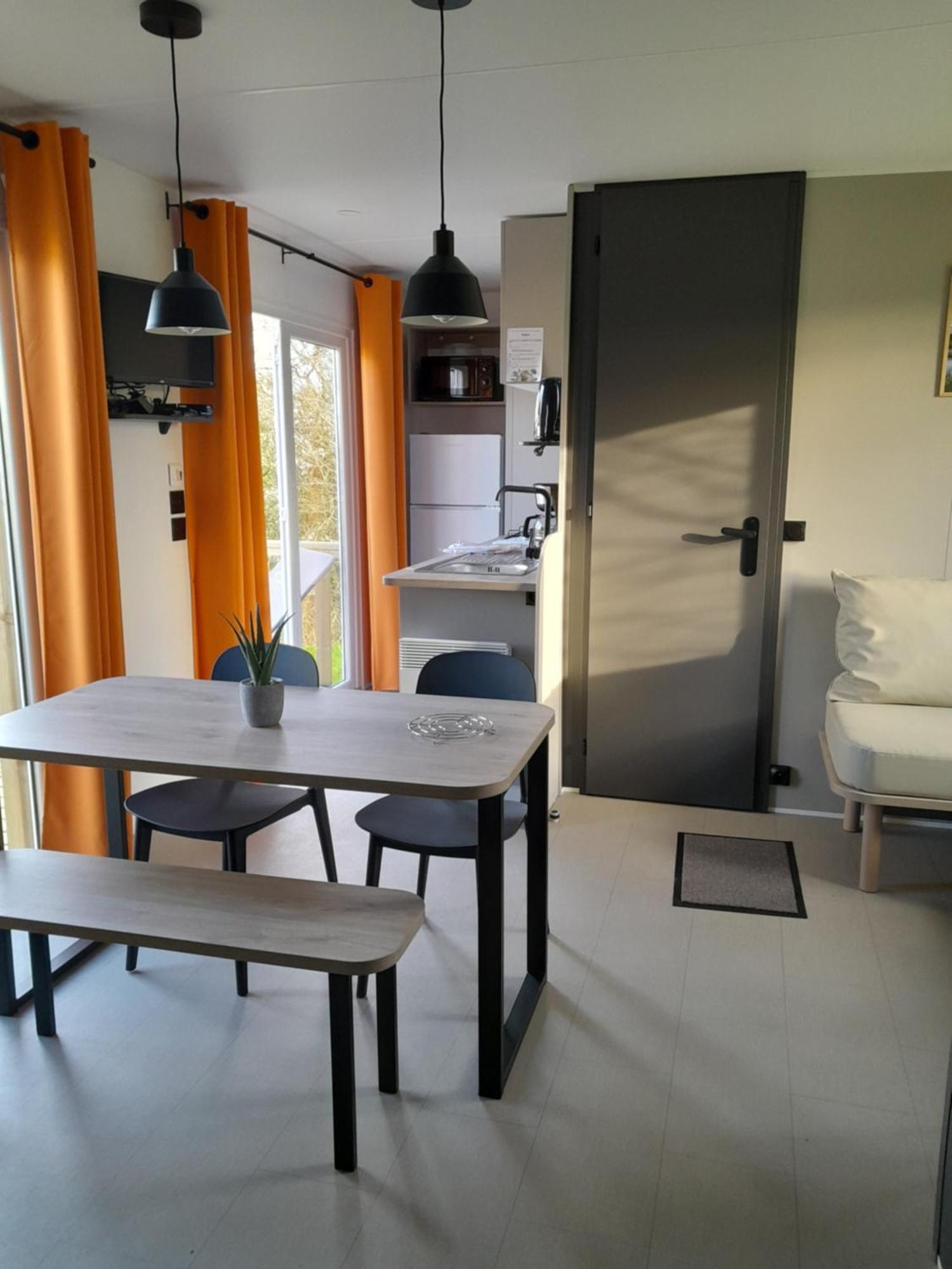 Camping Le Picard Tournieres Exterior foto