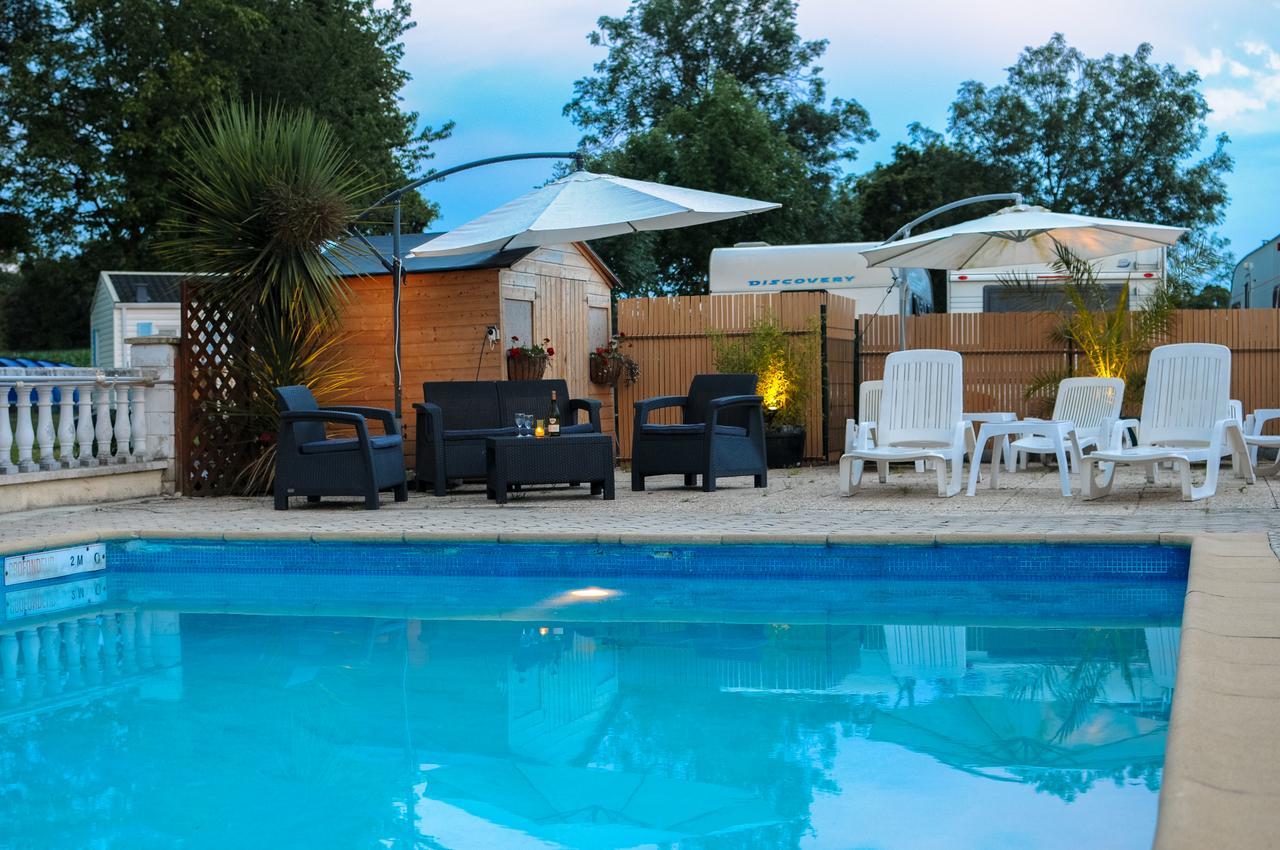 Camping Le Picard Tournieres Exterior foto