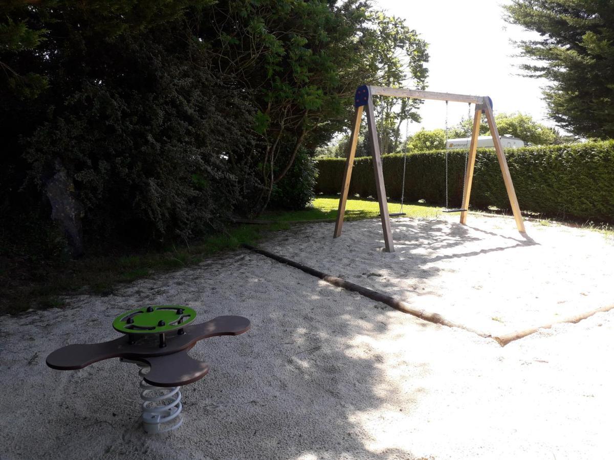 Camping Le Picard Tournieres Exterior foto